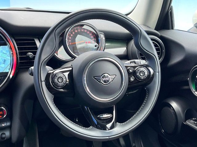 BMW MINI COOPER D 2020