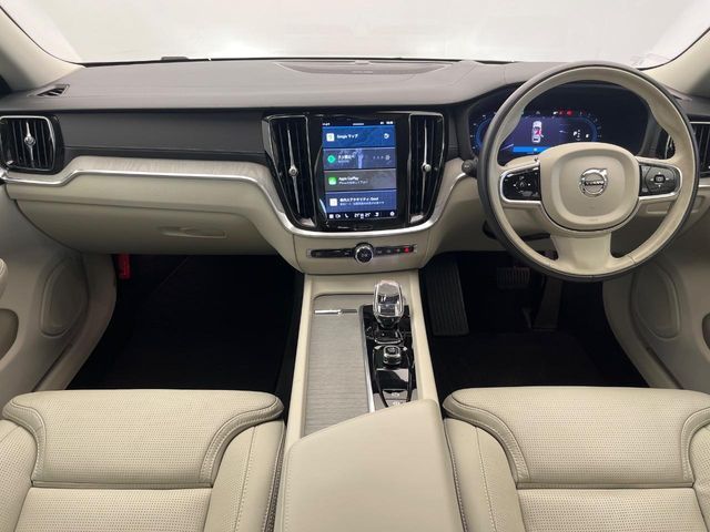 VOLVO VOLVO V60 2023