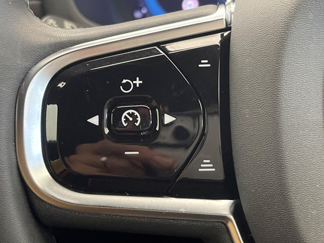 VOLVO VOLVO V60 2023