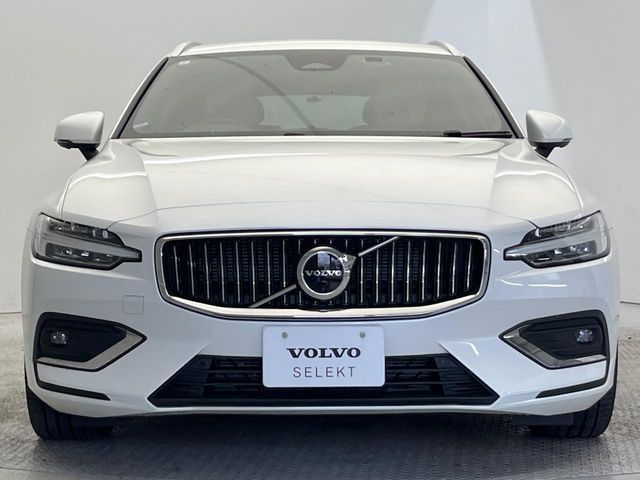 VOLVO VOLVO V60 2023