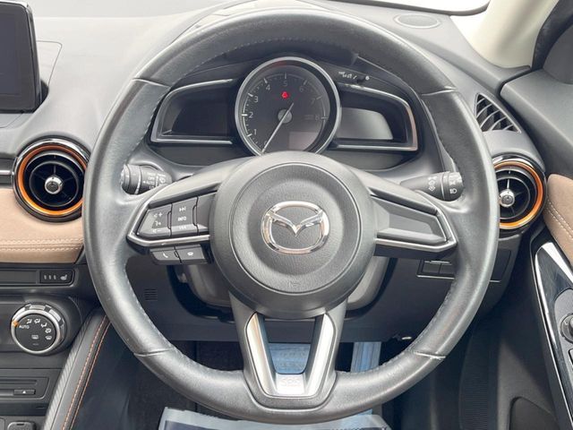 MAZDA DEMIO 2016