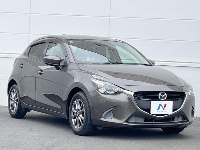 MAZDA DEMIO 2016