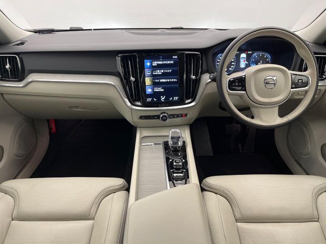 VOLVO VOLVO V60 2021