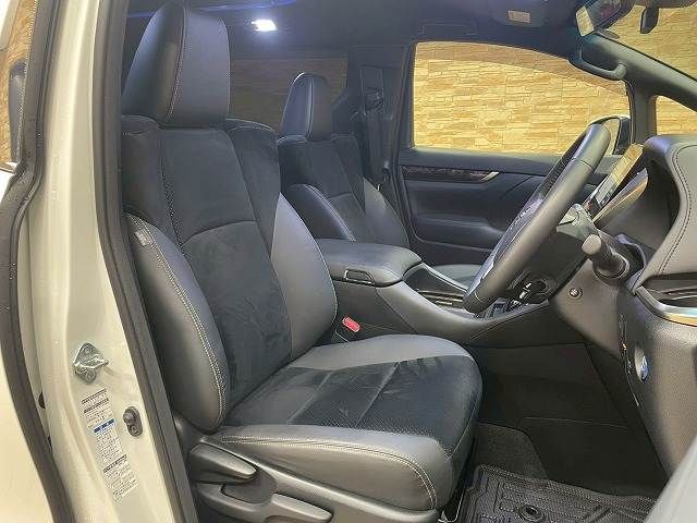 TOYOTA VELLFIRE  HYBRID 4WD 2022