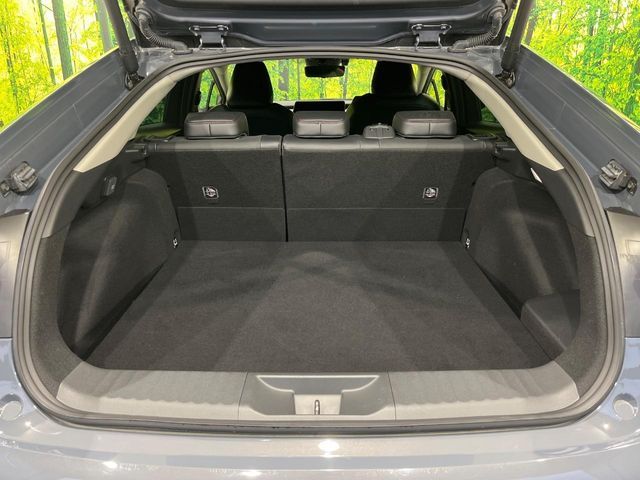 TOYOTA PRIUS 4WD 2023