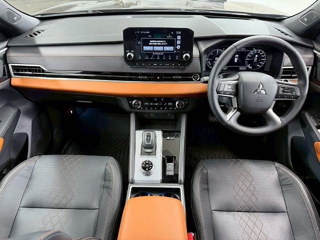 MITSUBISHI OUTLANDER PHEV 2023