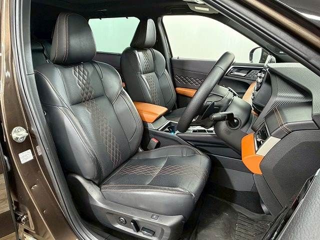 MITSUBISHI OUTLANDER PHEV 2023