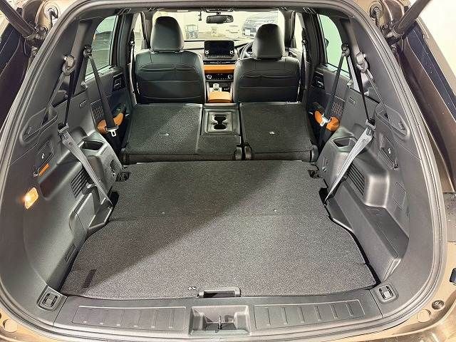 MITSUBISHI OUTLANDER PHEV 2023