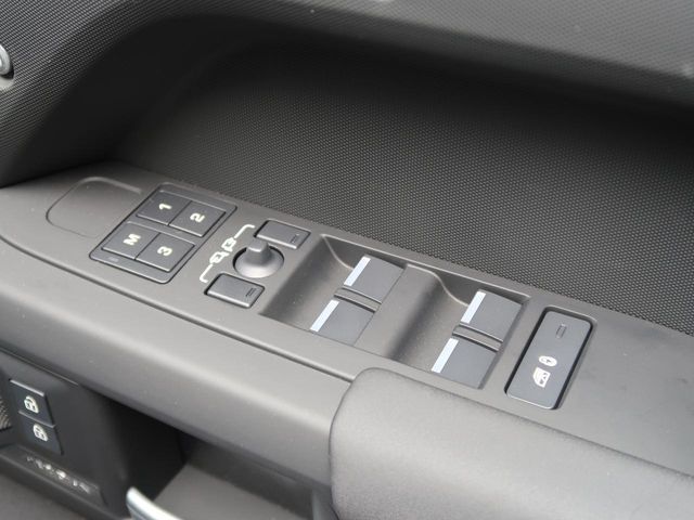 ROVER ROVER DEFENDER 2025