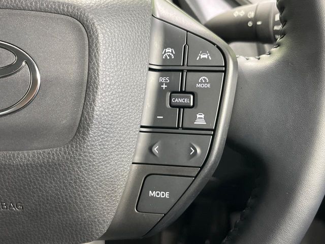 TOYOTA PRIUS 4WD 2023