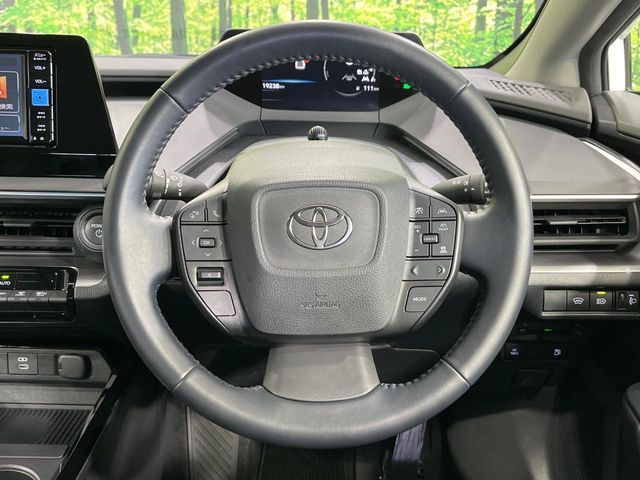 TOYOTA PRIUS 4WD 2023