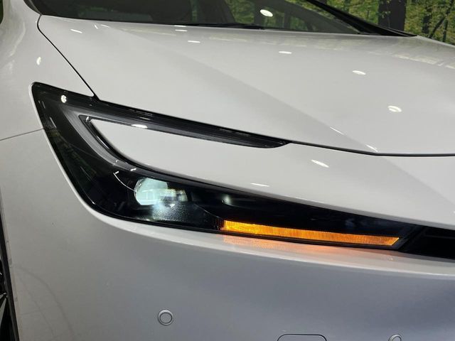 TOYOTA PRIUS 4WD 2023