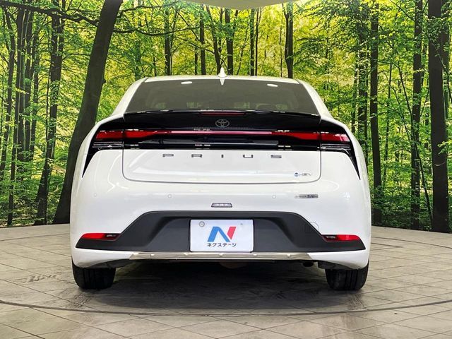 TOYOTA PRIUS 4WD 2023