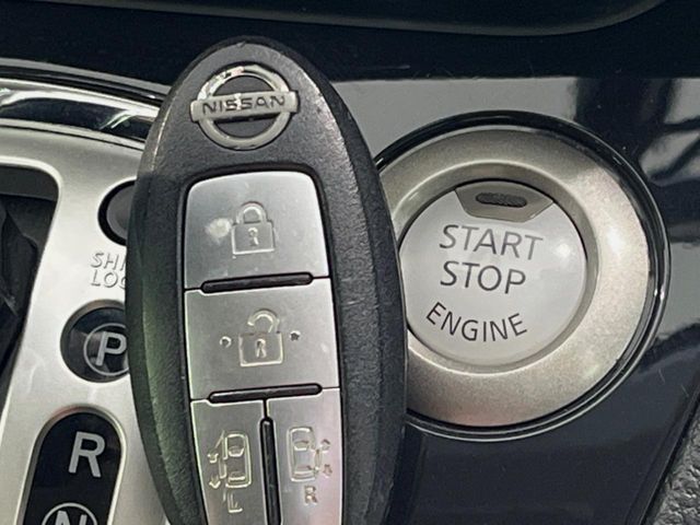 NISSAN SERENA  S-HYBRID 2013