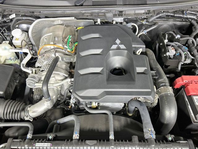 MITSUBISHI TRITON 2024