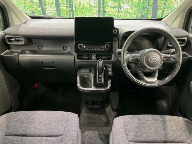 TOYOTA SIENTA HYBRID 2023