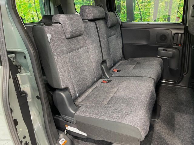 TOYOTA SIENTA HYBRID 2023