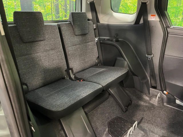 TOYOTA SIENTA HYBRID 2023