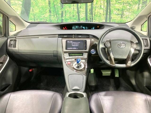 TOYOTA PRIUS 2013