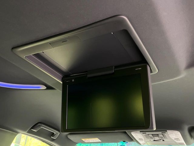 TOYOTA VELLFIRE 2017