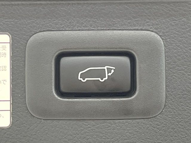 TOYOTA VELLFIRE 2017