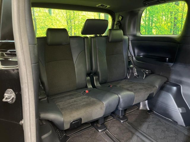 TOYOTA VELLFIRE 2017