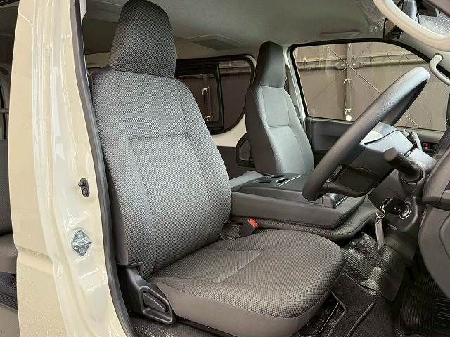 TOYOTA HIACE van 1.15t 2WD 2025