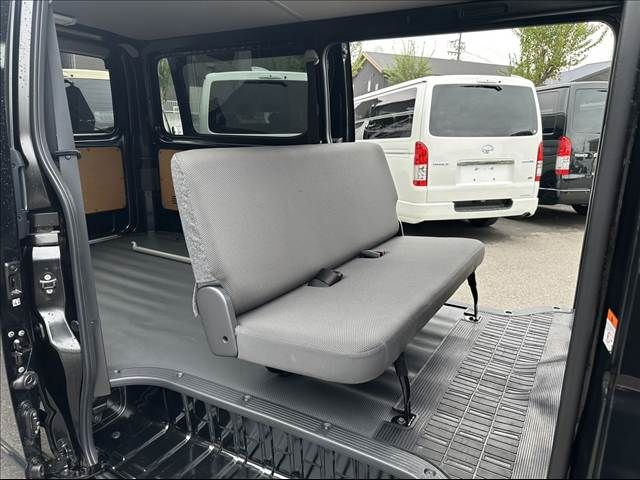 TOYOTA HIACE van 2WD 2023