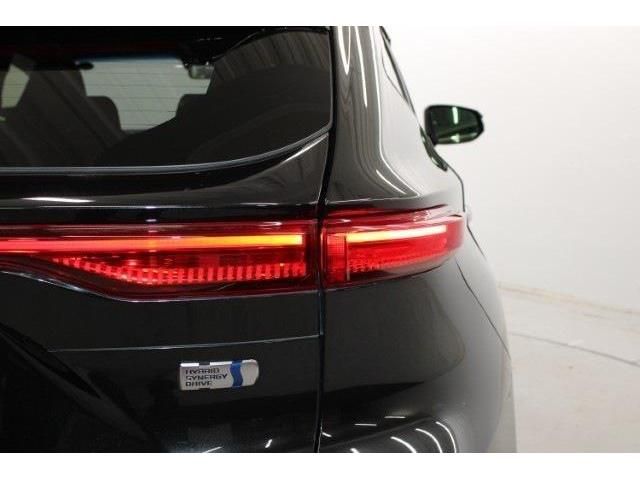 TOYOTA HARRIER HYBRID 2020