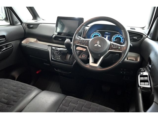 MITSUBISHI DELICA MINI 2023