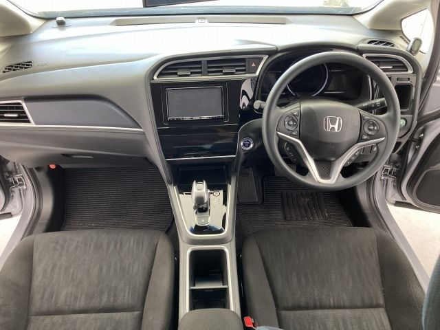 HONDA SHUTTLE HYBRID 2020