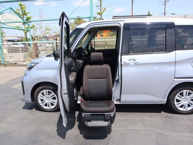 TOYOTA ROOMY 4WD 2024