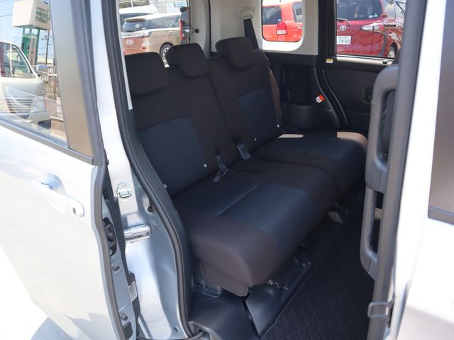 TOYOTA ROOMY 4WD 2024