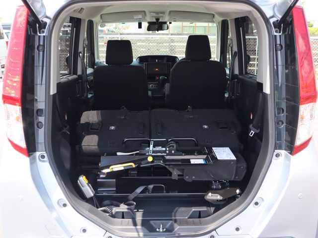 TOYOTA ROOMY 4WD 2024