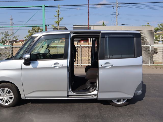 TOYOTA ROOMY 4WD 2024