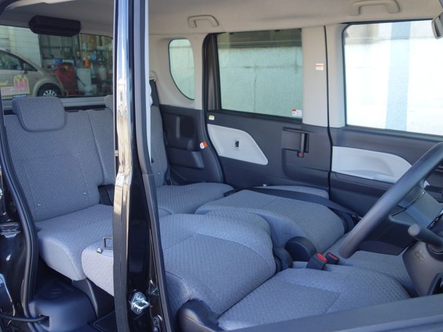 DAIHATSU TANTO 4WD 2024