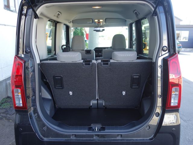 DAIHATSU TANTO 4WD 2024