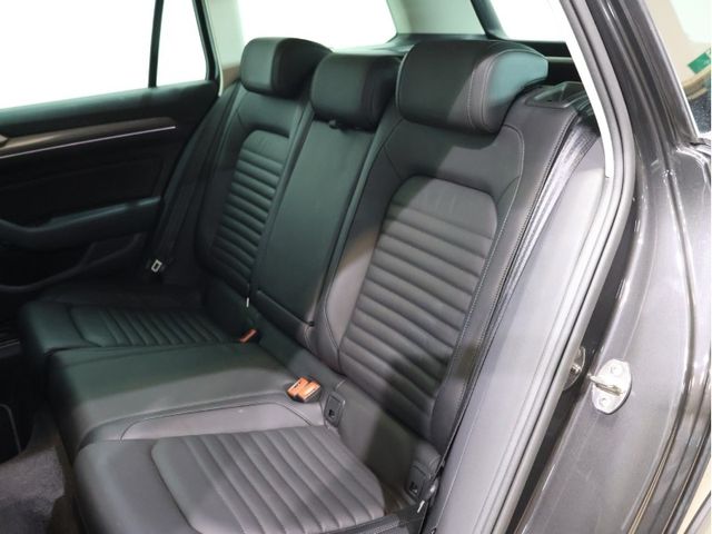 VOLKSWAGEN VOLKSWAGEN PASSAT Alltrack 2019