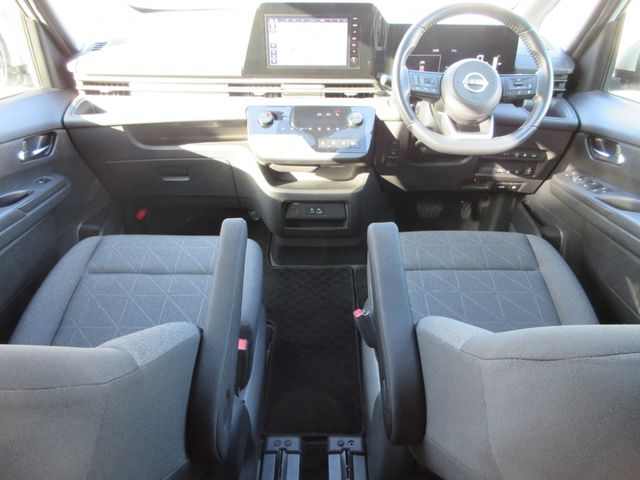 NISSAN SERENA  WG 4WD 2023