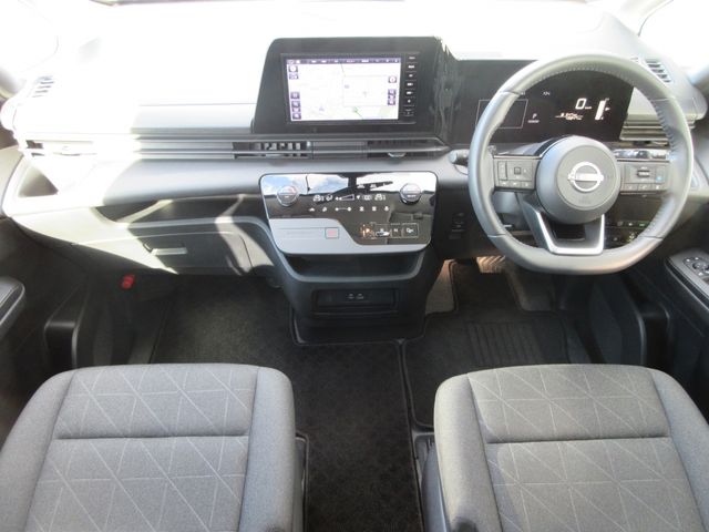 NISSAN SERENA  WG 4WD 2023