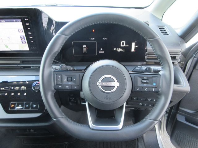 NISSAN SERENA  WG 4WD 2023