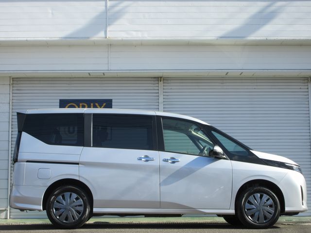 NISSAN SERENA  WG 4WD 2023