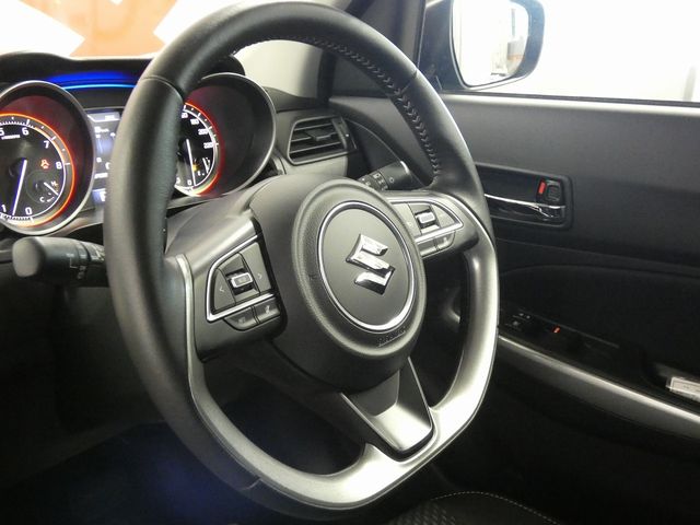 SUZUKI SWIFT 4WD 2019