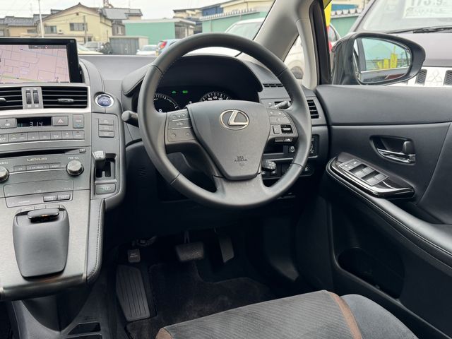 TOYOTA LEXUS HS250h 2015