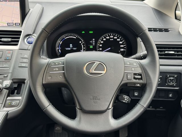 TOYOTA LEXUS HS250h 2015