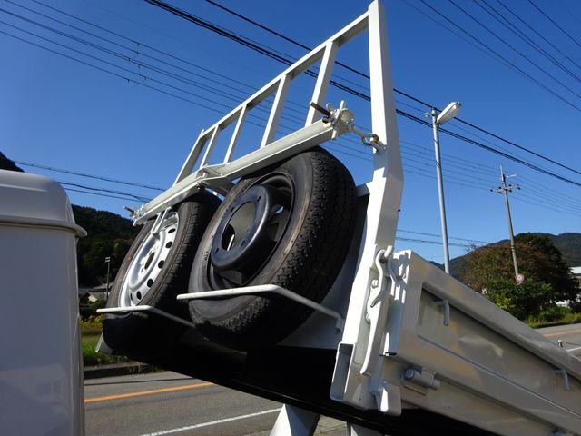 MAZDA BONGO truck 2WD 2010