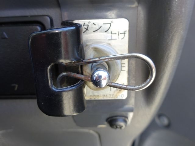 MAZDA BONGO truck 2WD 2010