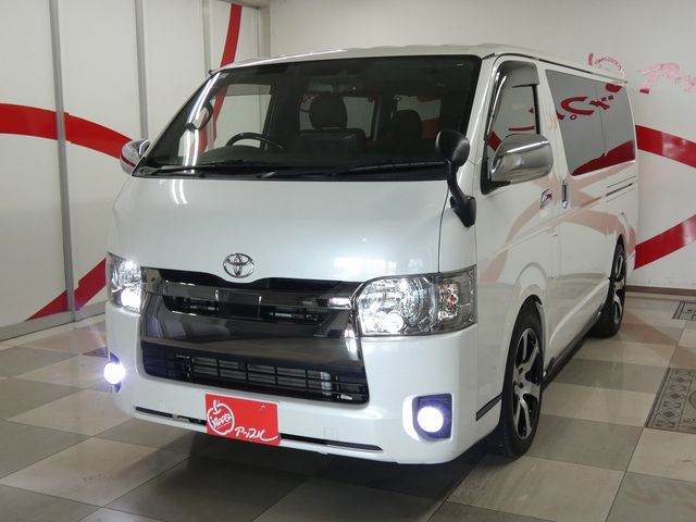 TOYOTA HIACE van 4WD 2019