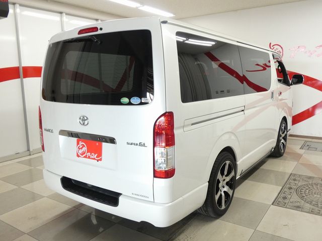 TOYOTA HIACE van 4WD 2019