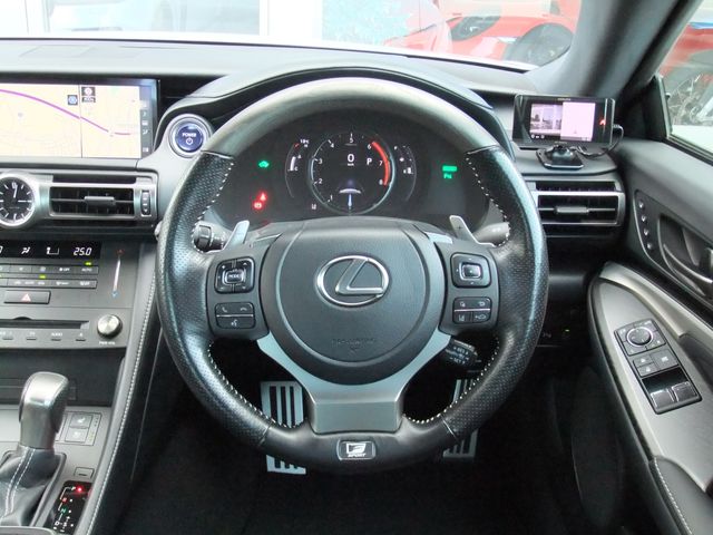 TOYOTA LEXUS RC300h 2021